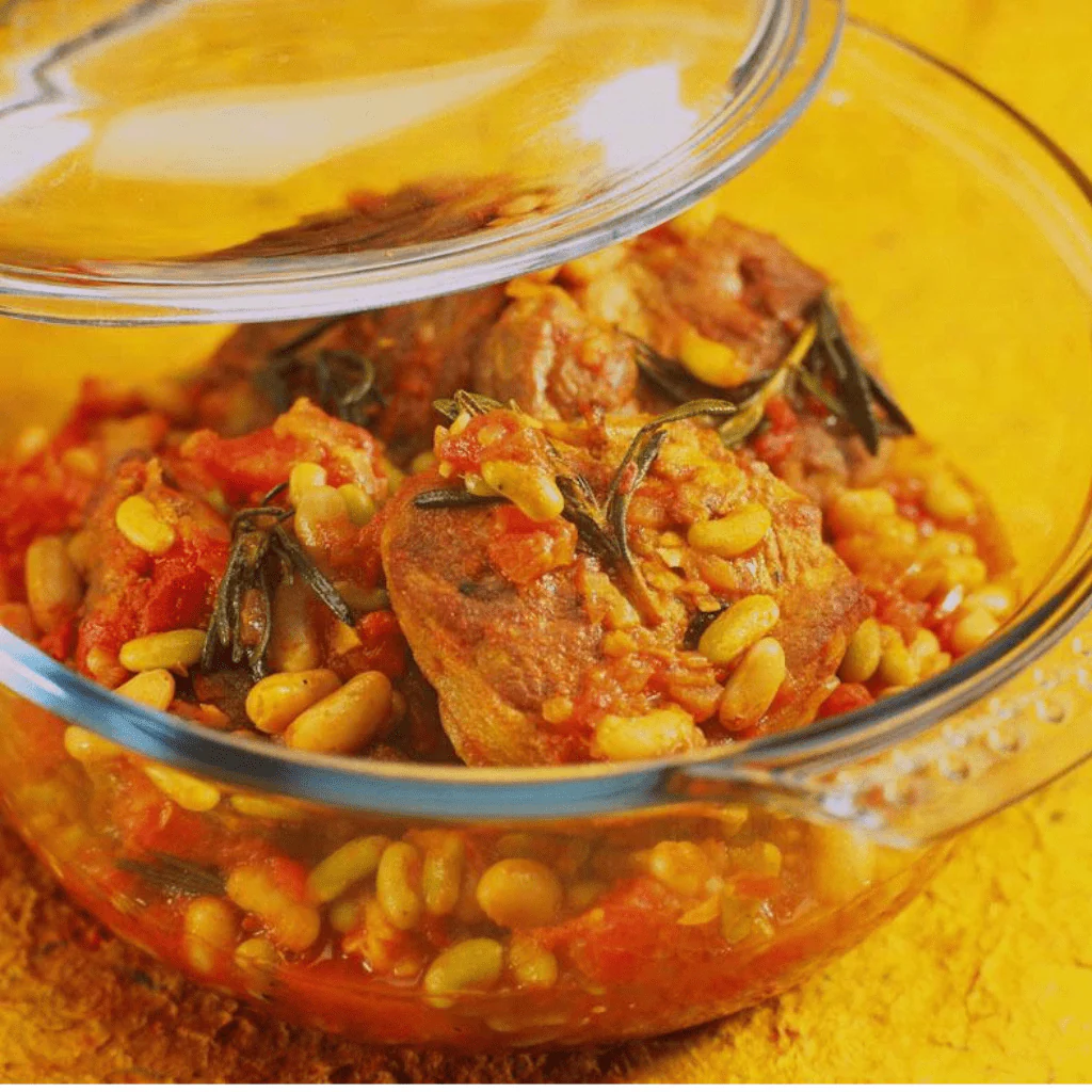PYREX® Casserole Dish w/ lid - 2.1L - Image 3